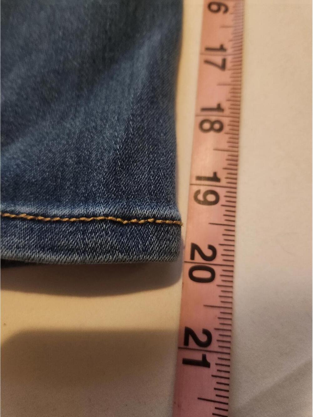Carter's Girls Jeans. Girls size 7/7a. 20 inch inseam. Good condition - Picture 2 of 6